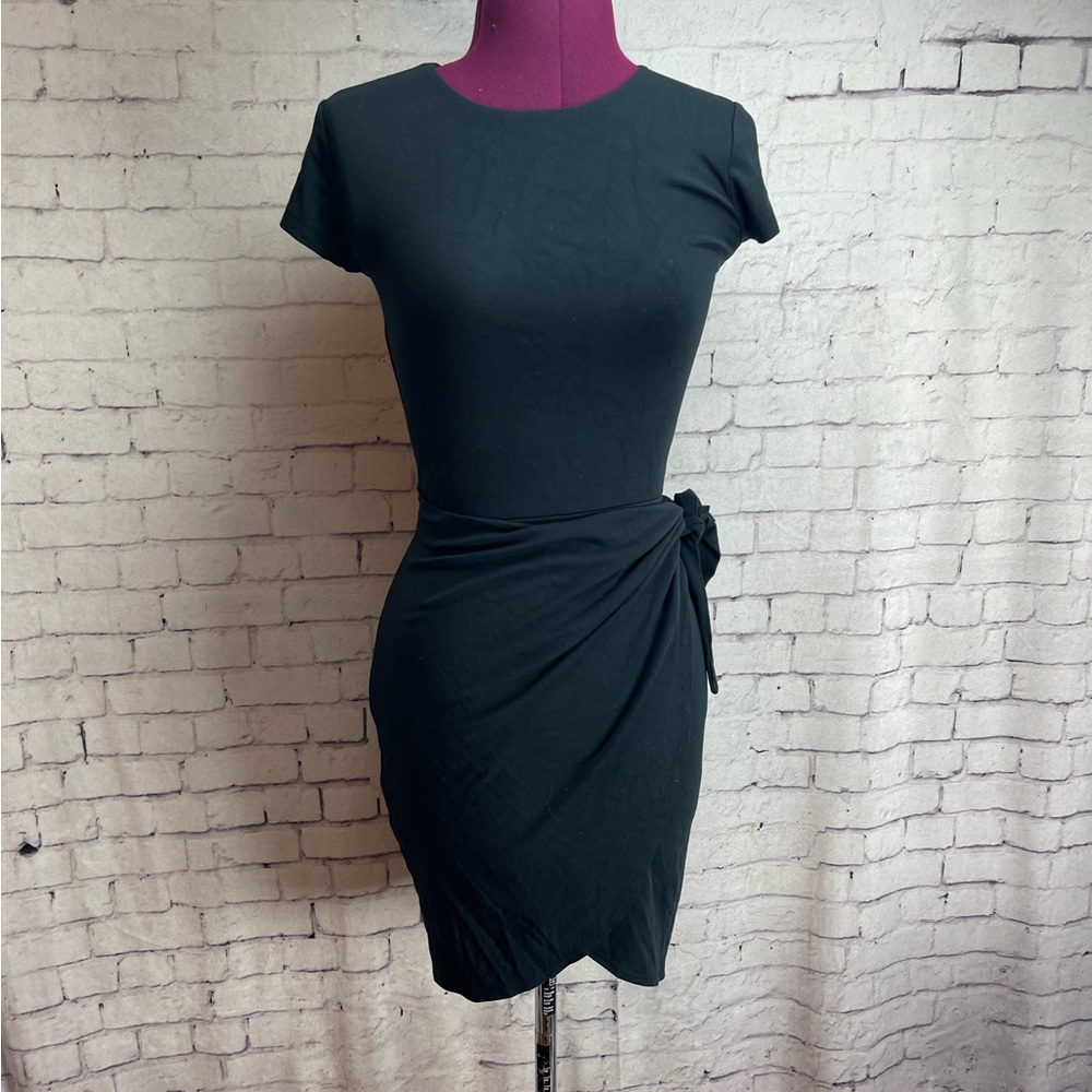 Wilfred size XS black lune dress